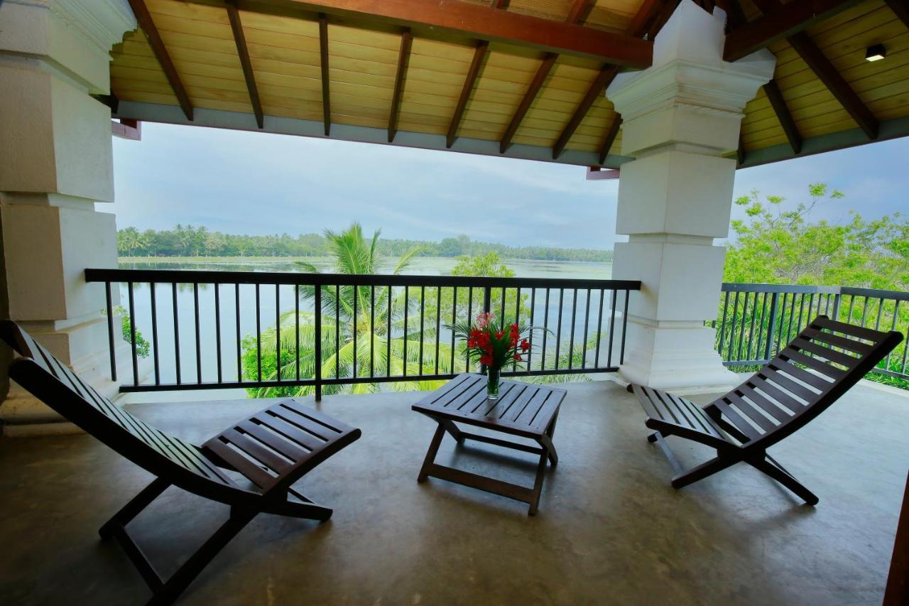 Diya Dahara Lake Resort Yala Exterior foto